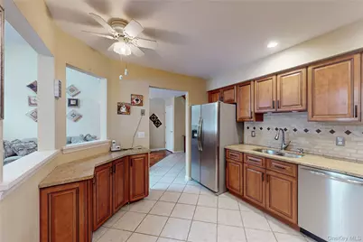 29 Deer Crossing Drive, Fishkill, NY 12524 - Photo 11