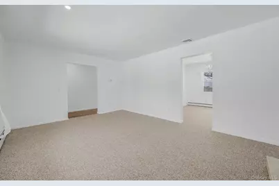 340 Westchester Avenue, West Babylon, NY 11704 - Photo 7