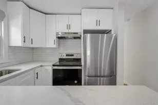 340 Westchester Ave, West Babylon, NY 11704 - Photo 11