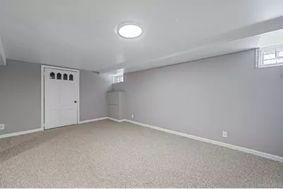 340 Westchester Avenue, West Babylon, NY 11704 - Photo 35