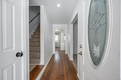 340 Westchester Avenue, West Babylon, NY 11704 - Photo 3