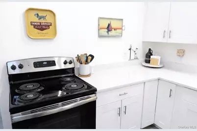 24 Anchor Path, Calverton, NY 11933 - Photo 5