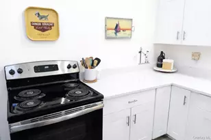 24 Anchor Path, Calverton, NY 11933 - Photo 5