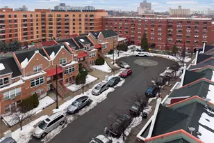 6 Renaissance Ct, Brooklyn, NY 11206 - Photo 33