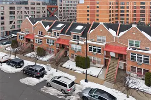 6 Renaissance Ct, Brooklyn, NY 11206 - Photo 31