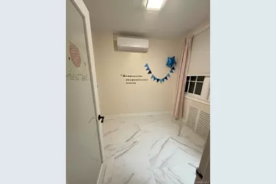 176-19 80th Drive, Jamaica, NY 11432 - Photo 9