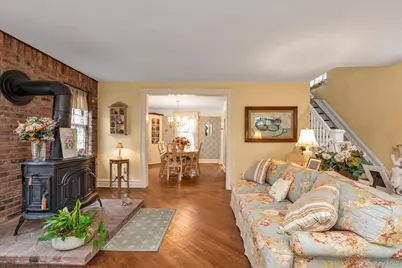 13 Everett Street, Lynbrook, NY 11563 - Photo 5