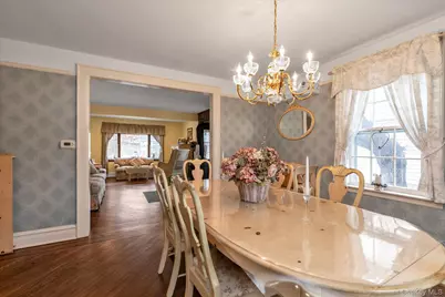 13 Everett Street, Lynbrook, NY 11563 - Photo 7