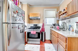 80-18 64th Ln, Glendale, NY 11385 - Photo 7