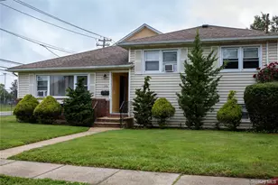 36 Monroe Pl, Hempstead, NY 11550 - Photo 3