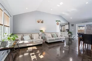 109 New York Ave, Bay Shore, NY 11706 - Photo 5