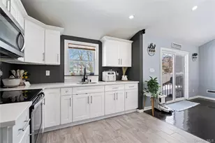 109 New York Ave, Bay Shore, NY 11706 - Photo 9