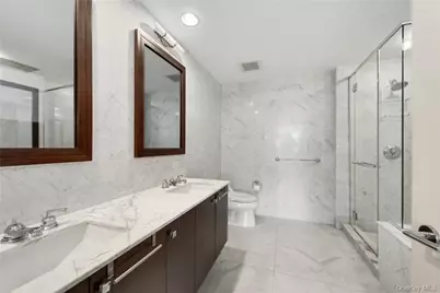 1 Renaissance Square #V4G, White Plains, NY 10601 - Photo 13