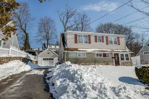 90 Mountaindale Rd, Yonkers, NY 10710 - Photo 7