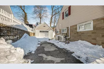 90 Mountaindale Road, Yonkers, NY 10710 - Photo 9