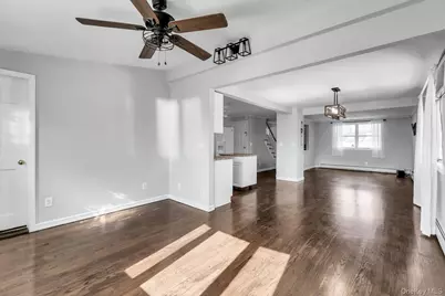 48 E Madison Street, East Islip, NY 11730 - Photo 15