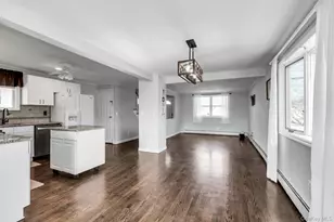 48 E Madison St, East Islip, NY 11730 - Photo 7