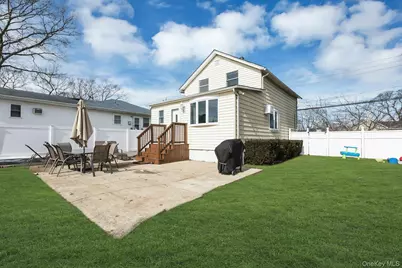 48 E Madison Street, East Islip, NY 11730 - Photo 25