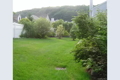 141 Friendship Court, White Plains, NY 10603 - Photo 35