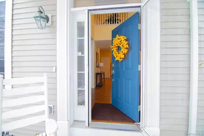 141 Friendship Court, White Plains, NY 10603 - Photo 3