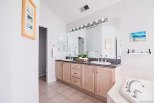 141 Friendship Ct, White Plains, NY 10603 - Photo 27