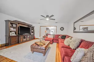 3 Biscayne Ave, Farmingville, NY 11738 - Photo 21