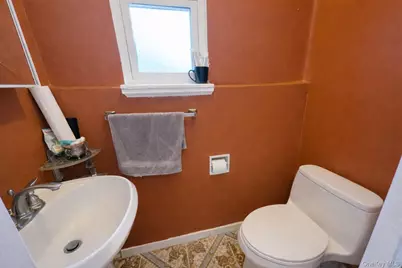 3800 Orloff Avenue, Bronx, NY 10463 - Photo 11