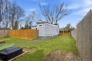 36 Edgewater Dr, Mastic Beach, NY 11951 - Photo 5