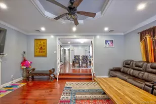 1662 Greenway Blvd, Valley Stream, NY 11580 - Photo 17