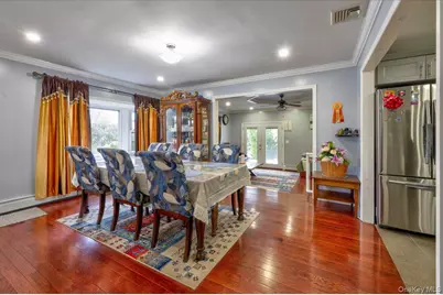 1662 Greenway Boulevard, Valley Stream, NY 11580 - Photo 15