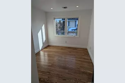 62 Forest Row, Great Neck, NY 11024 - Photo 11