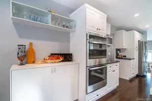 22 Lewis Ave, Dobbs Ferry, NY 10522 - Photo 9