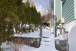 22 Lewis Ave, Dobbs Ferry, NY 10522 - Photo 35