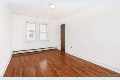 120 Seminary Avenue, Yonkers, NY 10704 - Photo 13