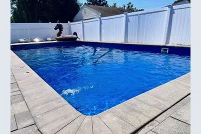 1458 Hummel Avenue, Holbrook, NY 11741 - Photo 29