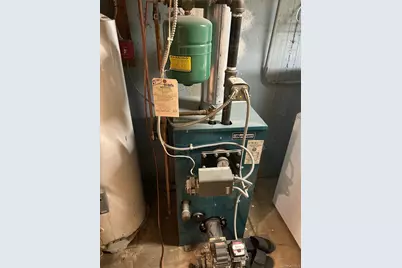 1458 Hummel Avenue, Holbrook, NY 11741 - Photo 23