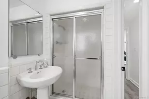 201 Dorchester Rd, Scarsdale, NY 10583 - Photo 21