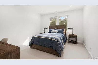 201 Dorchester Road, Scarsdale, NY 10583 - Photo 15