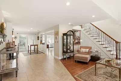 21 Shore Drive W, Copiague, NY 11726 - Photo 15