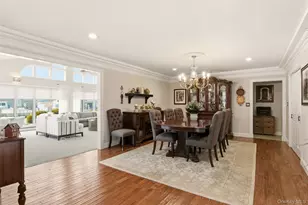 21 Shore Dr W, Copiague, NY 11726 - Photo 17