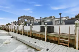 21 Shore Dr W, Copiague, NY 11726 - Photo 29