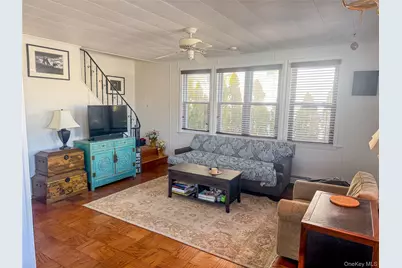 105 Baldwin Avenue, Point Lookout, NY 11569 - Photo 3