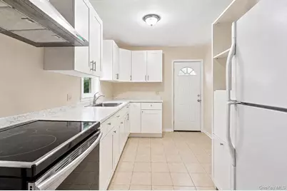 11 Jefferson Avenue, Wyandanch, NY 11798 - Photo 11