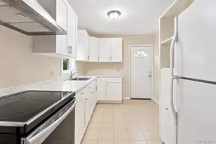 11 Jefferson Ave, Wyandanch, NY 11798 - Photo 11