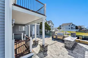 890 S Long Beach Ave, Freeport, NY 11520 - Photo 29