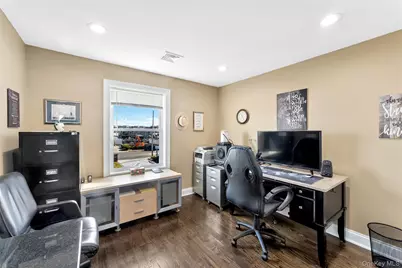 890 S Long Beach Avenue, Freeport, NY 11520 - Photo 19