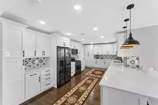 890 S Long Beach Ave, Freeport, NY 11520 - Photo 9