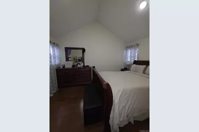 890 Clay Street, Baldwin, NY 11510 - Photo 7