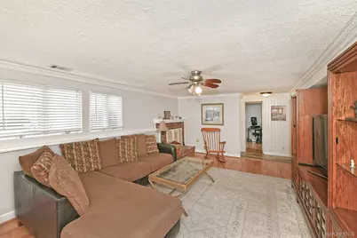 44 Corsa Street, Dix Hills, NY 11746 - Photo 29