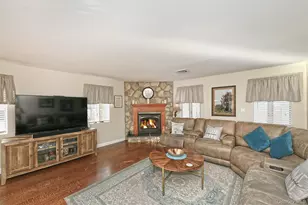 44 Corsa St, Dix Hills, NY 11746 - Photo 21